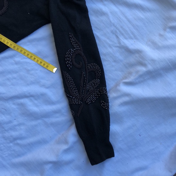 Black wool top with sequence - Picture 8 of 10